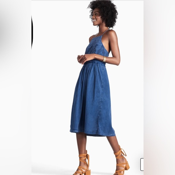 Lucky Brand Halter dress in blue-eyelet details, tea length size L - Picture 1 of 7